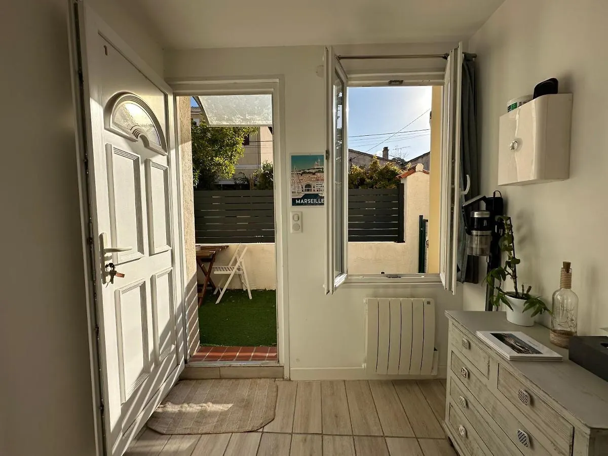 Studio Avec Terrasse-Orange Velodrome Marsylia 0*,